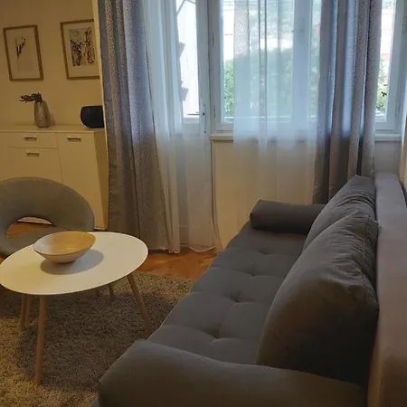 Bob Apartment