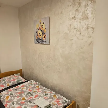 Apartment Bob *