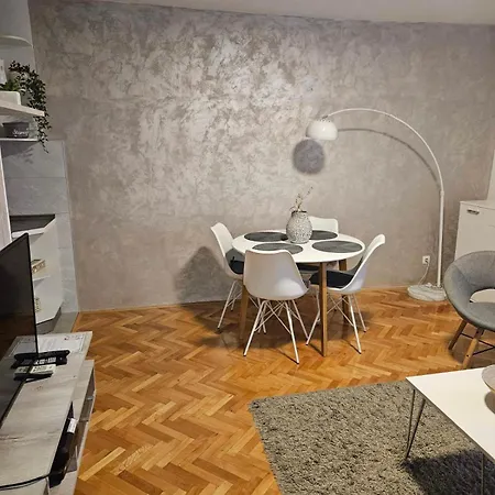 Bob Apartment *