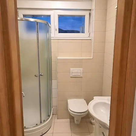 Lara Apartment *